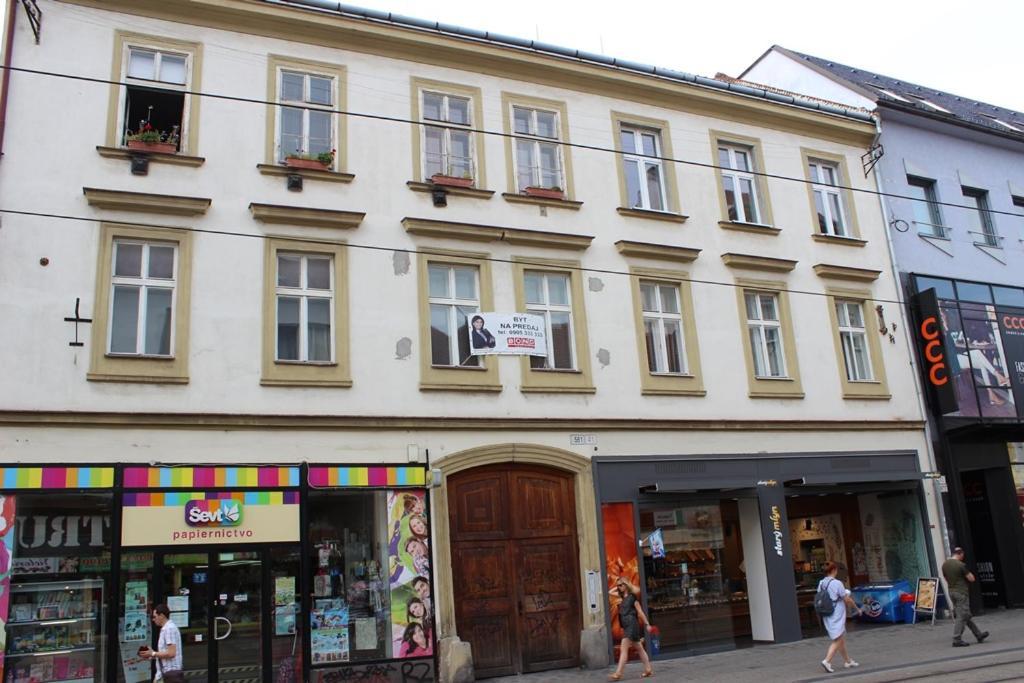 Leo Apartment Obchodna - Family Bratislava Luaran gambar